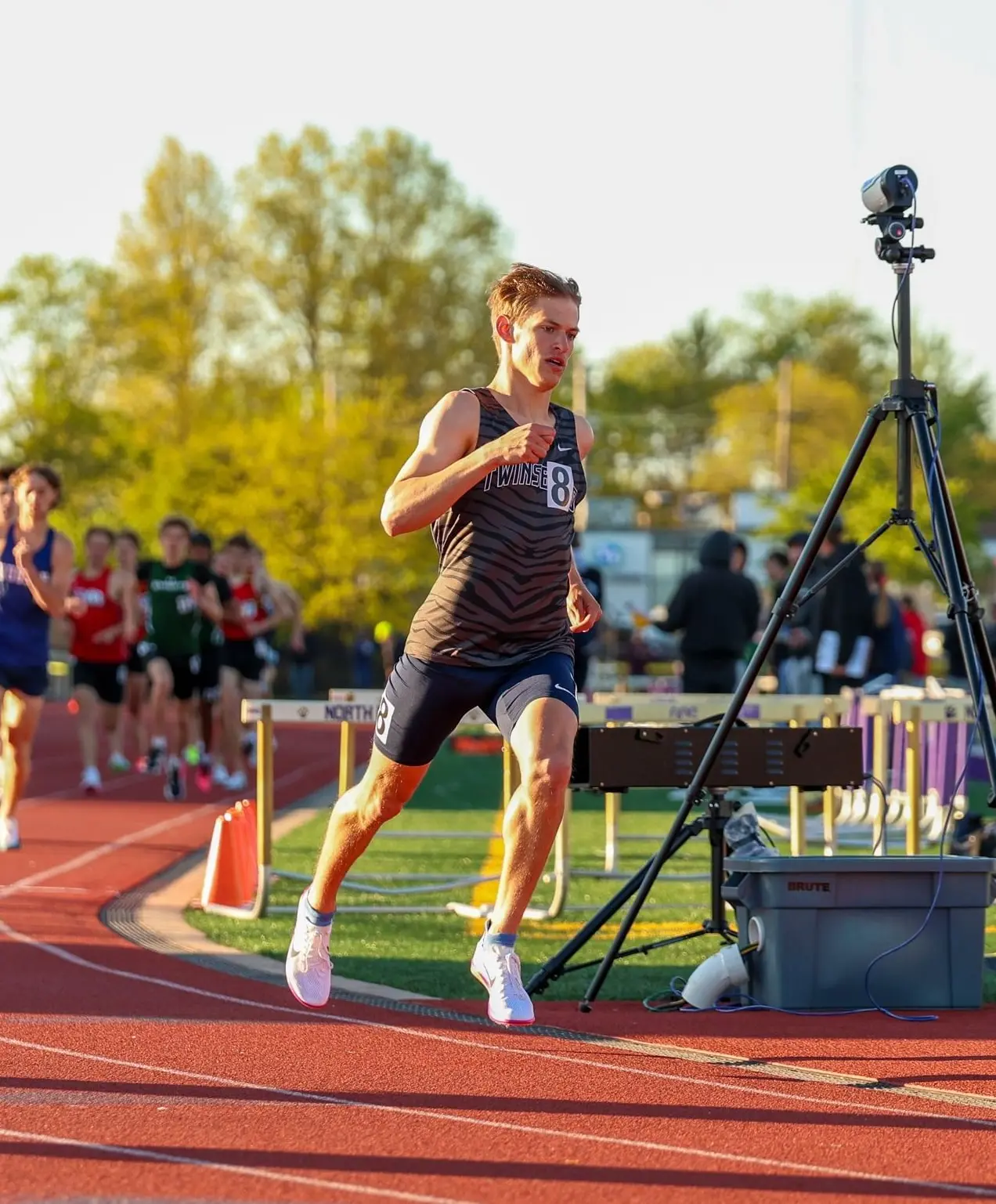 Track & field photo by Noah Engle